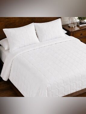 London Fog White Full/Queen 3 Piece Quilt Set New